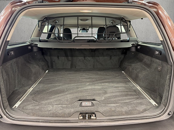 Volvo XC70 16 of 25