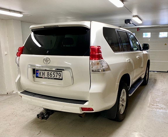 Toyota Land Cruiser 9 of 30