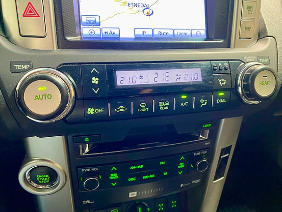 Toyota Land Cruiser 27 of 30