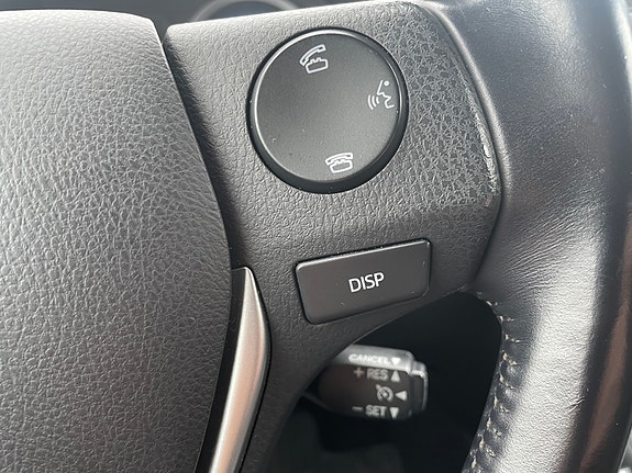 Toyota Auris 19 of 19