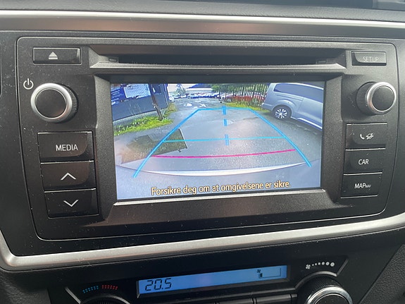 Toyota Auris 15 of 19