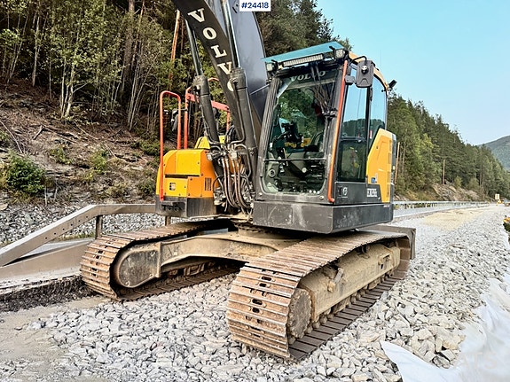Volvo ECR235EL Gravemaskin m/ GPS, Rototilt og 2 skuffer. SE VIDEO 9 of 30
