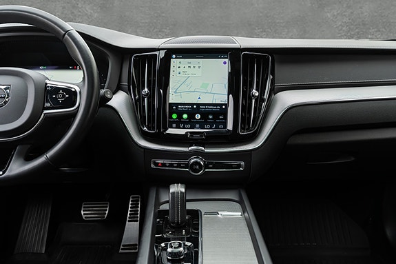 Volvo XC60 25 of 30