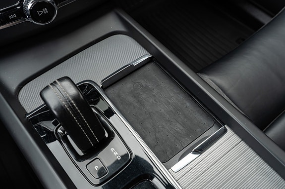 Volvo XC60 23 of 30