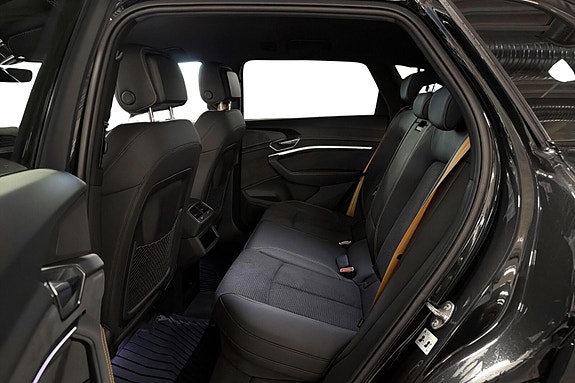 Audi e-tron 6 of 19