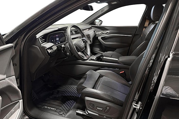 Audi e-tron 5 of 19