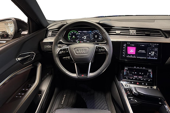 Audi e-tron 8 of 19