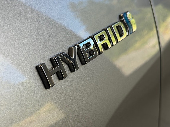 Toyota C-HR 15 of 30