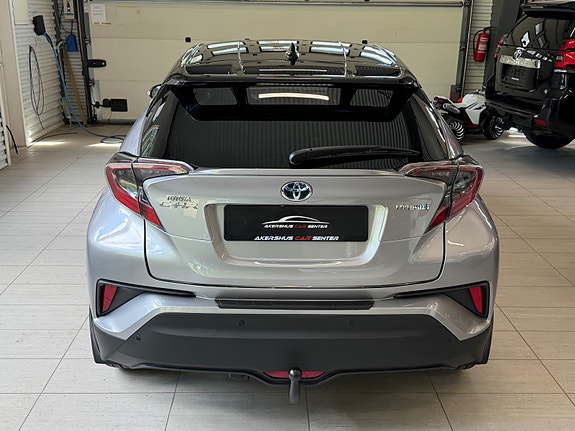 Toyota C-HR 17 of 30