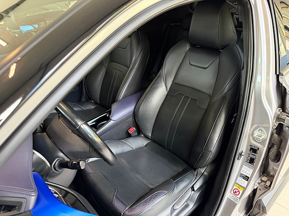 Toyota C-HR 28 of 30
