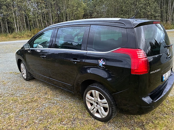 Peugeot 5008 5 of 18