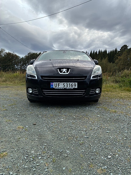 Peugeot 5008 3 of 18