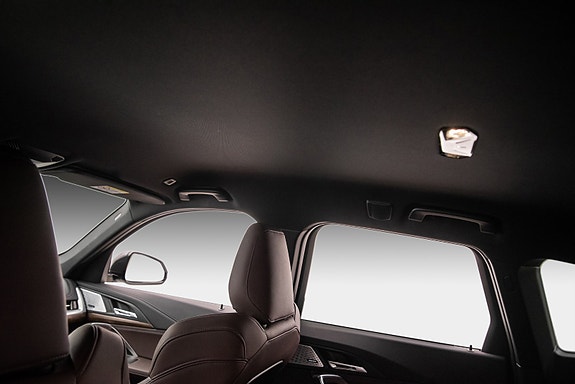 BMW iX1 25 of 26