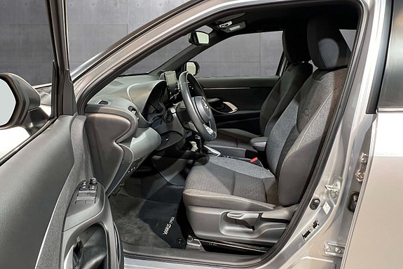 Toyota Yaris Cross 10 of 30