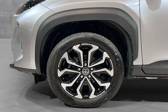 Toyota Yaris Cross 18 of 30