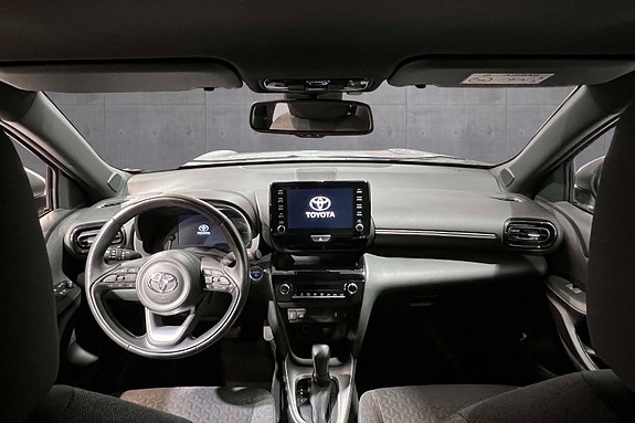 Toyota Yaris Cross 9 of 30