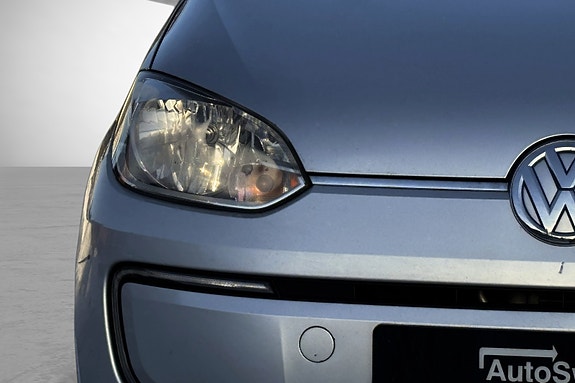 Volkswagen UP! 4 of 26