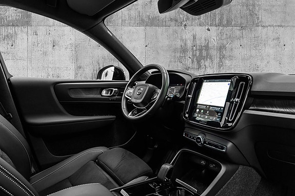 Volvo XC40 27 of 30