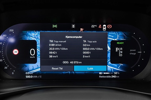 Volvo XC40 17 of 30