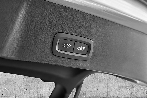 Volvo XC40 24 of 30