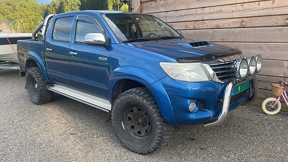 Toyota HiLux 16 of 17