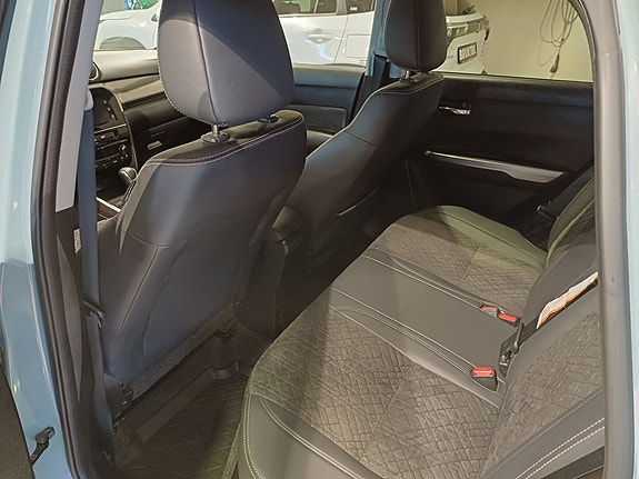 Suzuki Vitara 7 of 10