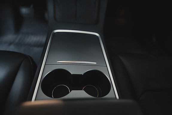 Tesla Model 3 15 of 23