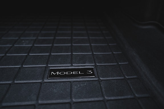 Tesla Model 3 18 of 23