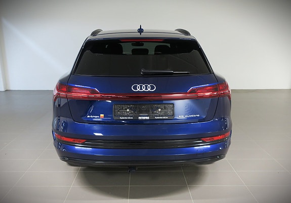 Audi e-tron 6 of 21