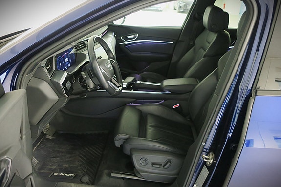 Audi e-tron 20 of 21