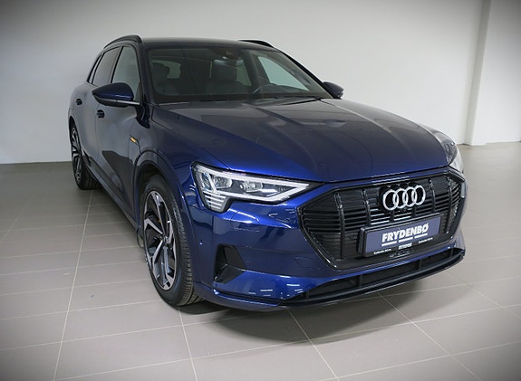 Audi e-tron 3 of 21
