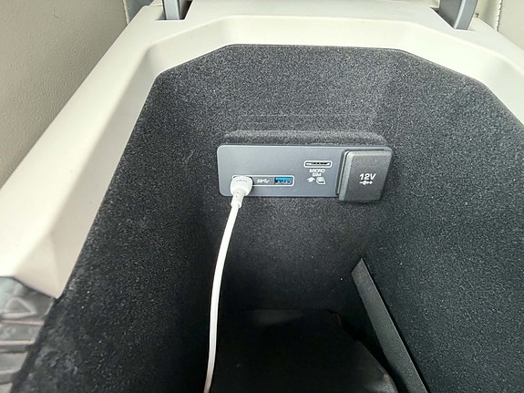 Jaguar I-PACE 18 of 20