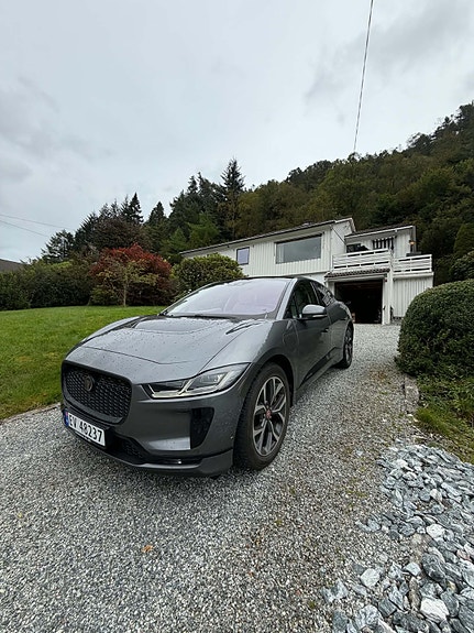 Jaguar I-PACE 2 of 20
