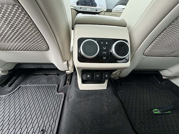 Jaguar I-PACE 20 of 20