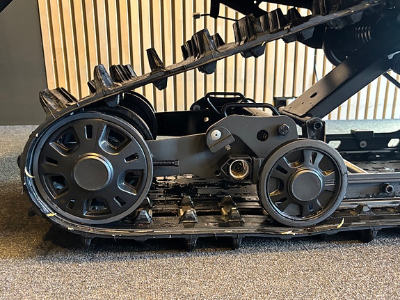 Ski-doo Expedition LE 900 ACE 7 of 17