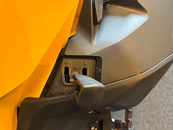 Ski-doo Expedition LE 900 ACE 4 of 17
