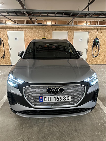 Audi Q4 e-tron 2 of 6