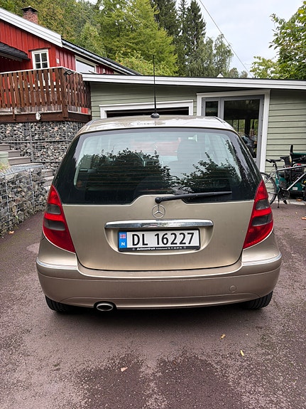 Mercedes-Benz A170 5 of 13