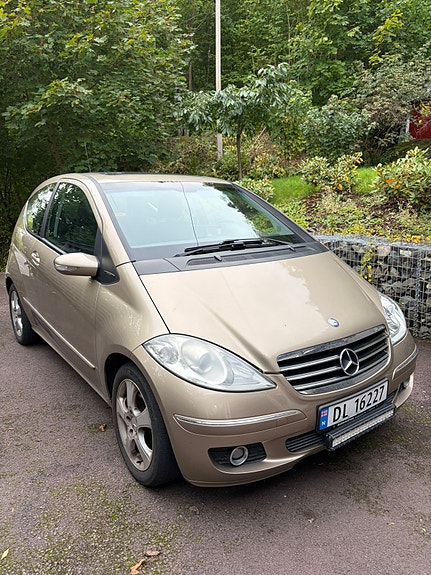 Mercedes-Benz A170 3 of 13