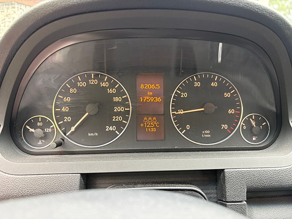 Mercedes-Benz A170 8 of 13