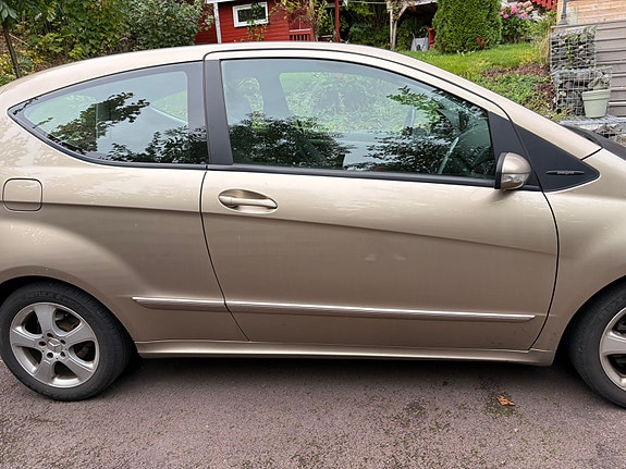 Mercedes-Benz A170 4 of 13