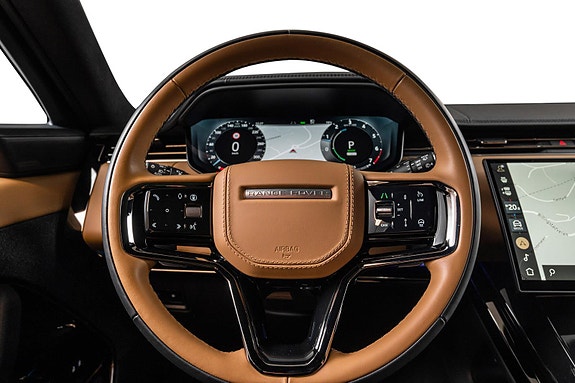 Land Rover Range Rover Sport 27 of 30