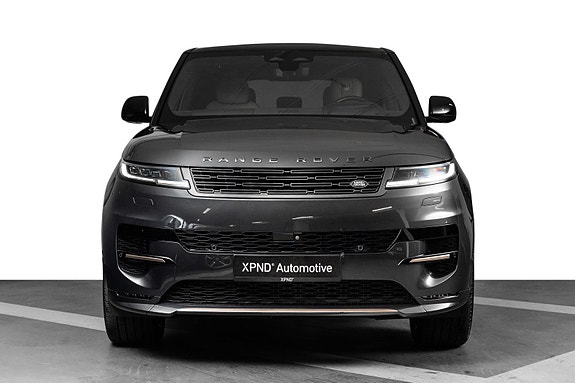 Land Rover Range Rover Sport 3 of 30