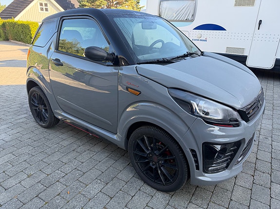 Ligier JS50 SPORT ULTIMATE-RYGGEKAMERA-MYE NYE SLITEDELER 4 of 12