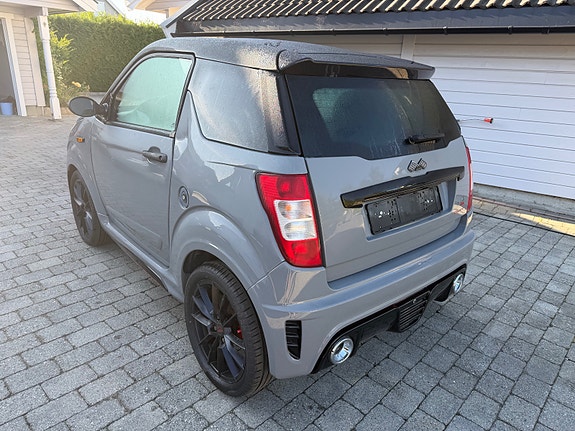Ligier JS50 SPORT ULTIMATE-RYGGEKAMERA-MYE NYE SLITEDELER 7 of 12