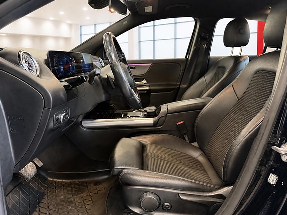 Mercedes-Benz EQA250 5 of 18