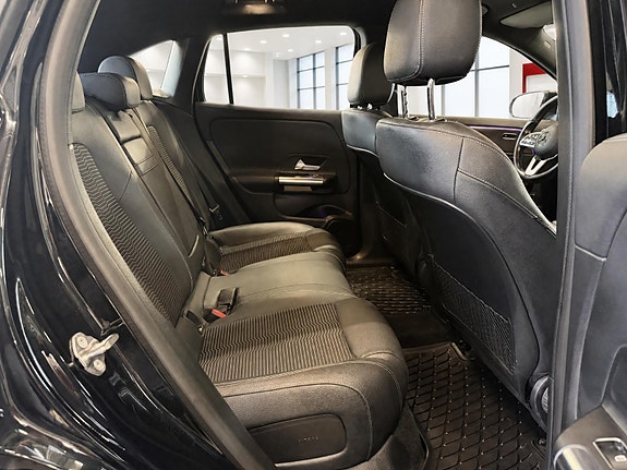 Mercedes-Benz EQA250 8 of 18