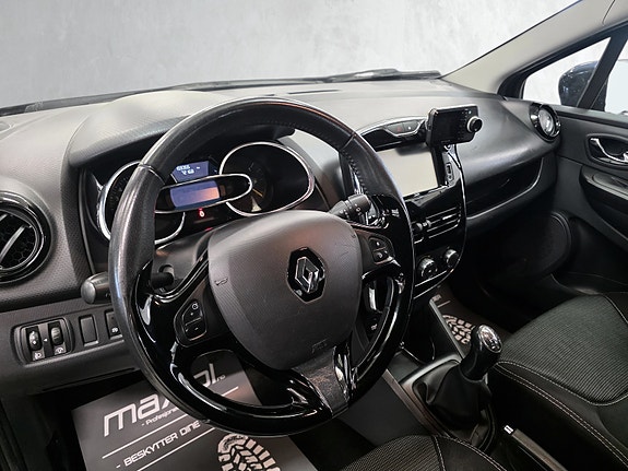 Renault Clio 13 of 25