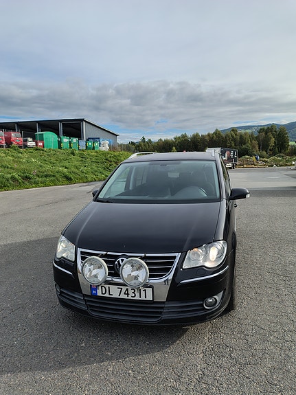 Volkswagen Touran 21 of 24