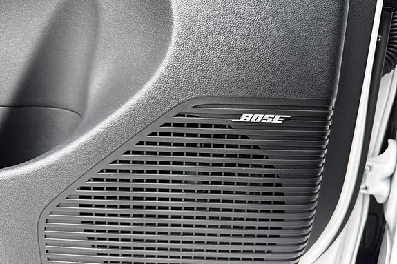 Hyundai Kona 28 of 29